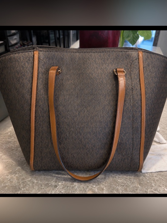 Michael Kors Handbags - Michael Kors Brown & Tan Signature Tote